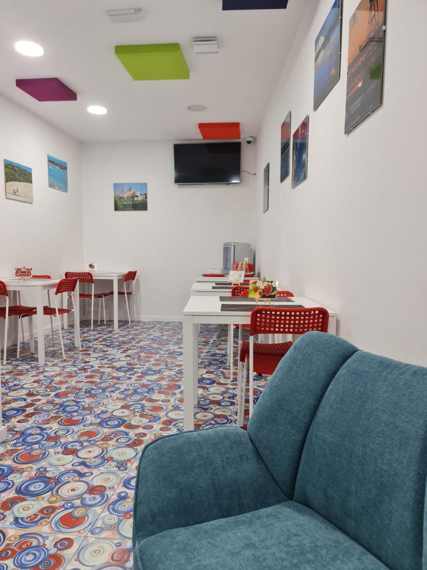 ホテル Huelva Art エクステリア 写真