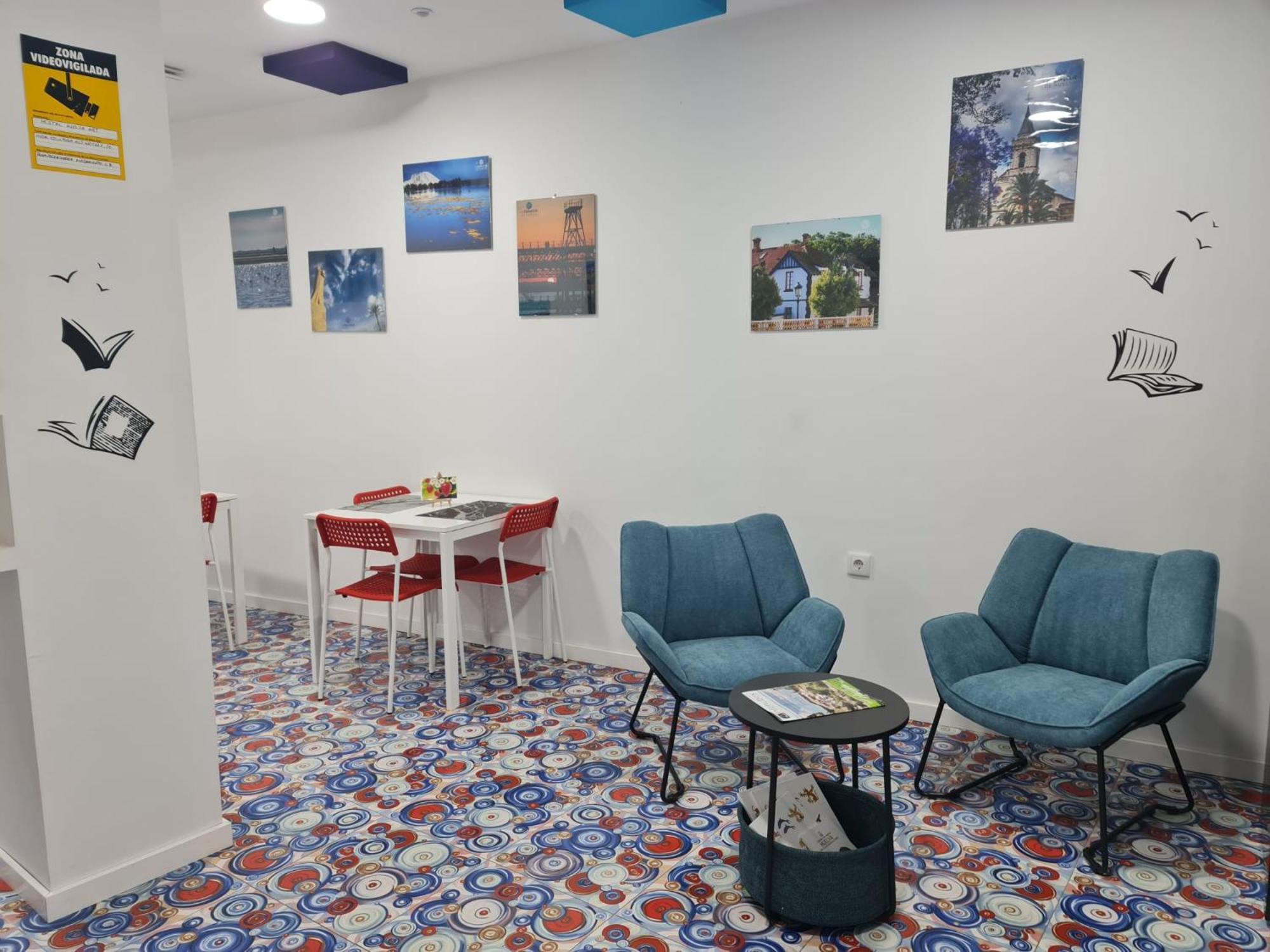 ホテル Huelva Art エクステリア 写真