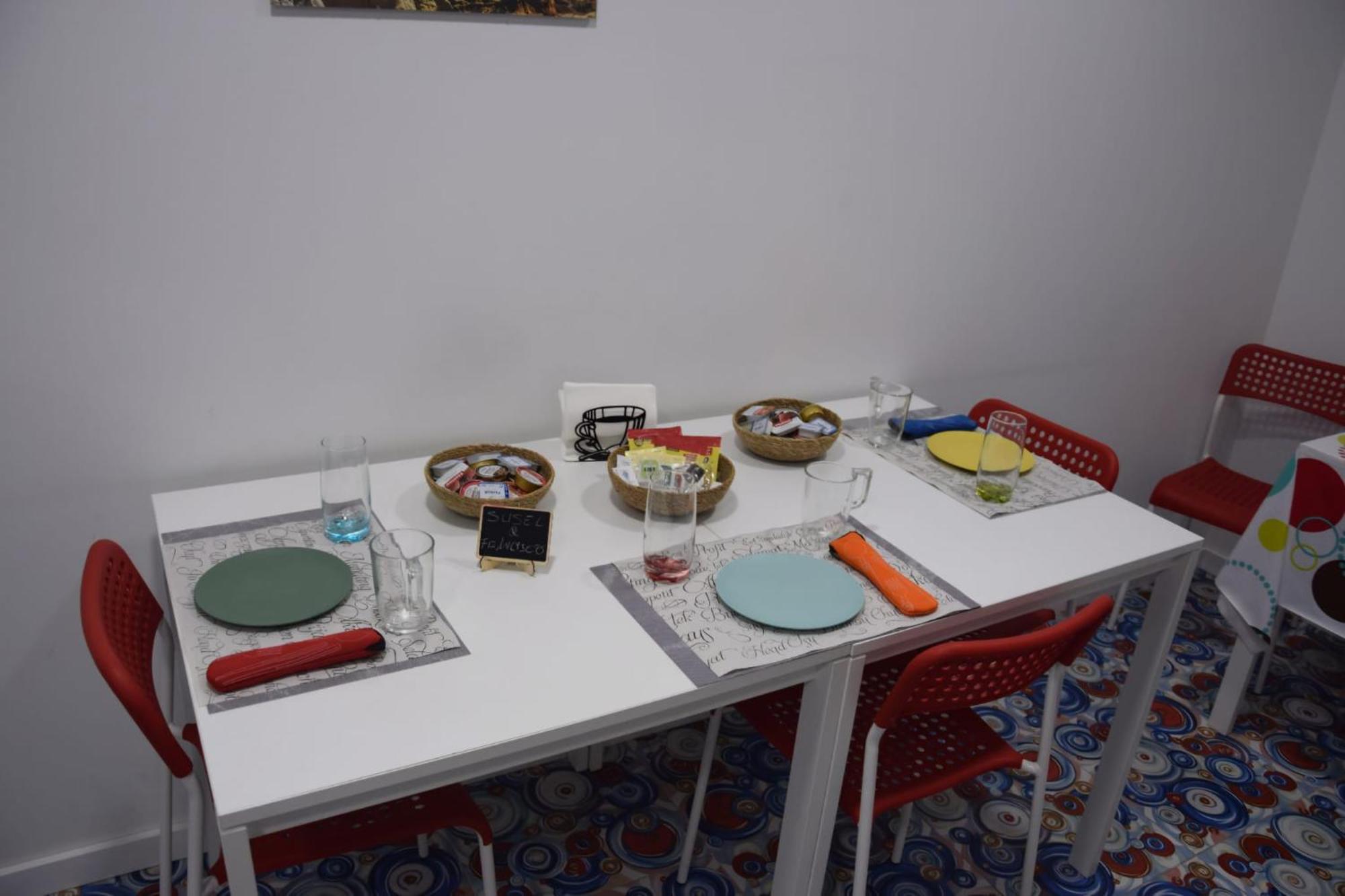 ホテル Huelva Art エクステリア 写真